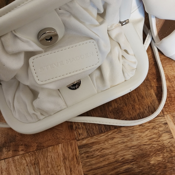 Steve Madden Purse and Heels - Picture 5 of 5